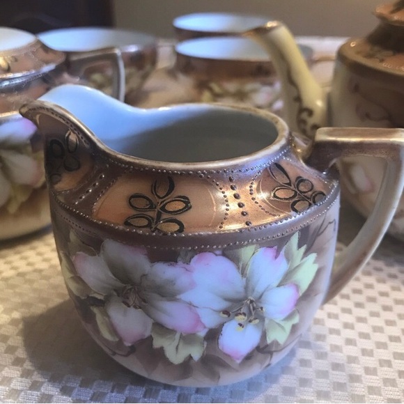 TEAPOT CREAMER AND LIDDED SUGAR BOWL (PLEASE SEE BOTH POSTS) - Picture 1 of 3